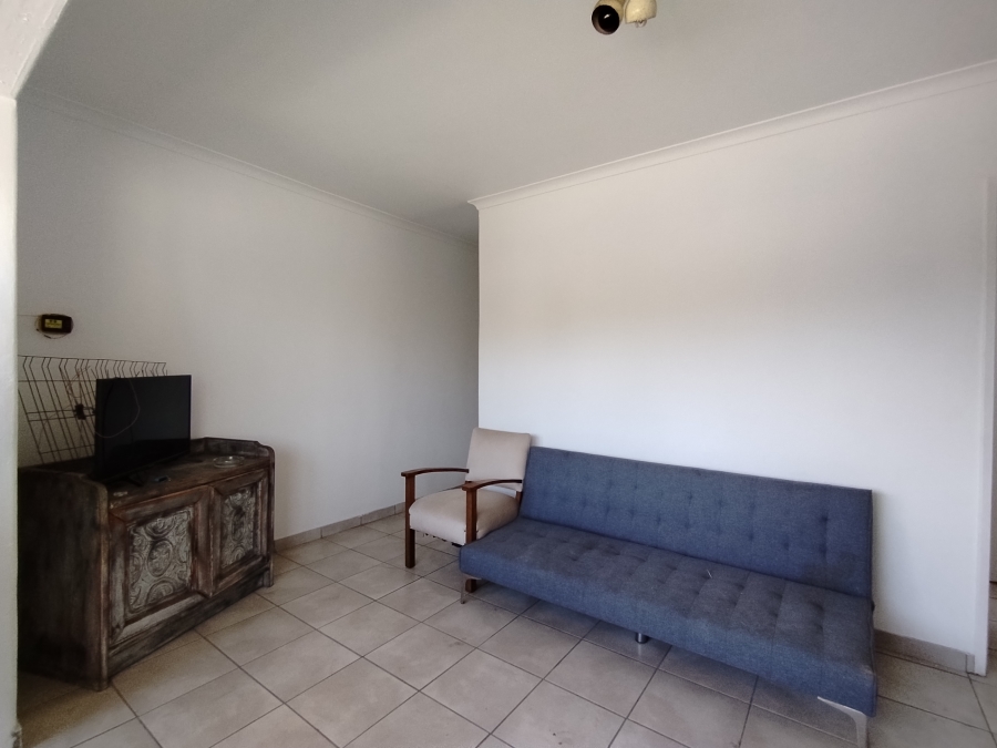 1 Bedroom Property for Sale in Table View Western Cape